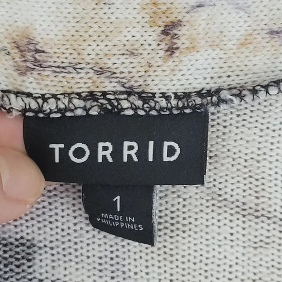 Torrid Floral Open Front Cardigan Size 1X 28PT - Picture 4 of 6